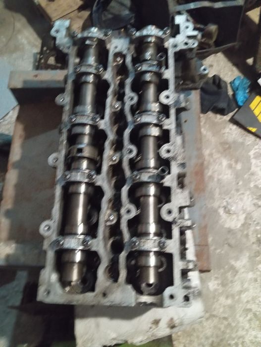 головка блоку циліндрів двигуна Мерседес спринтер ом651 Mersedes