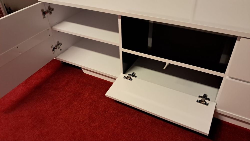 Szafka pod telewizor