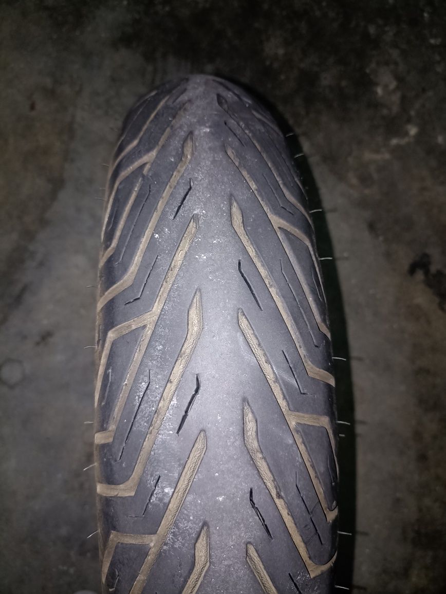 Jante e pneu Michelin frontal