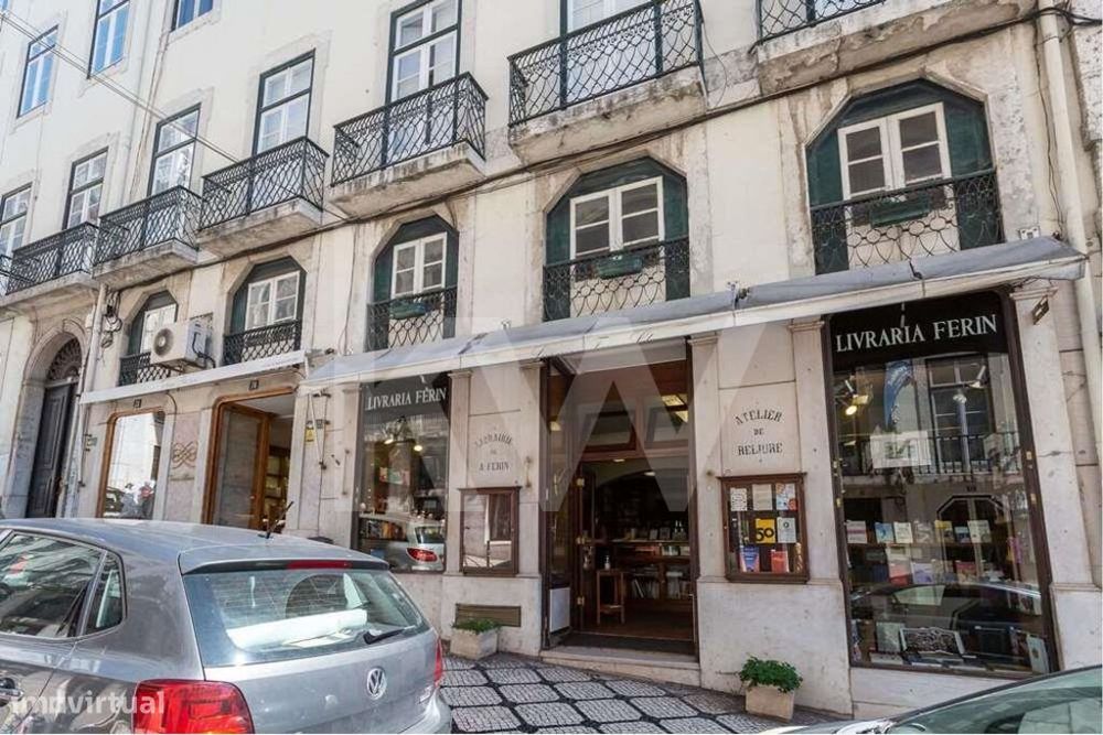 Sobreloja em prédio centenário no coração do Chiado, Lisboa.