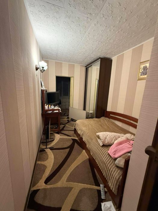 Продаж 2-х кім район центру