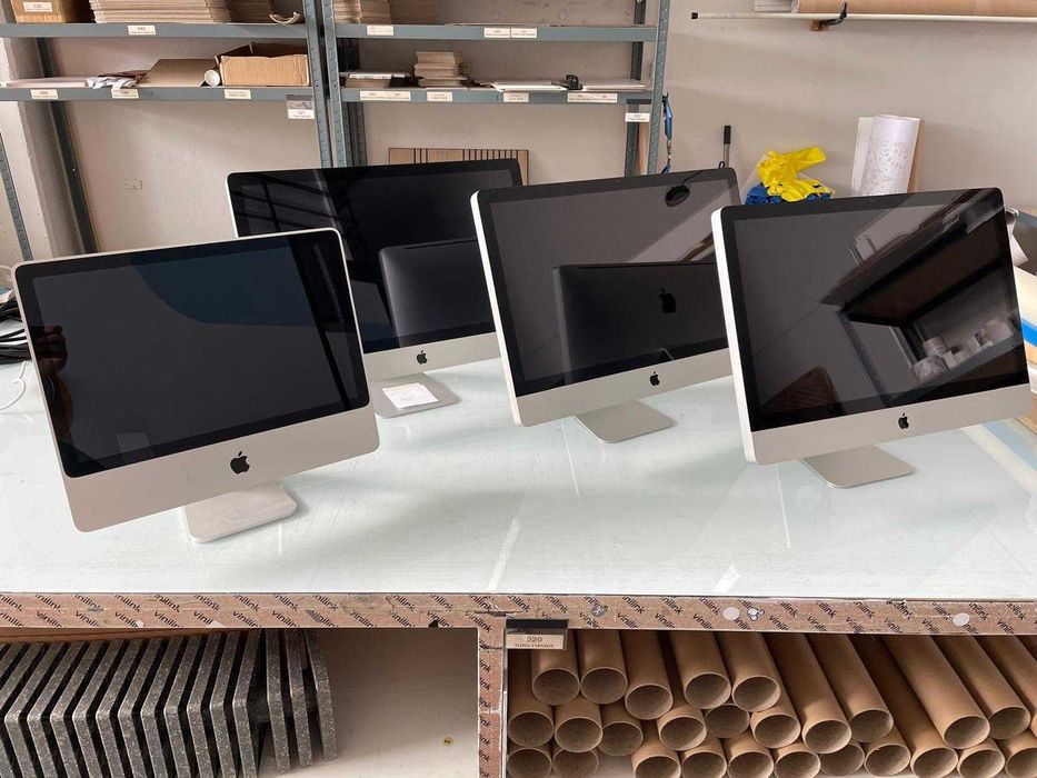 iMac - Conjunto de 4 em bom estado