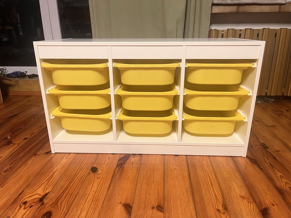 Ikea Trofast. Komoda z pojemnikami.