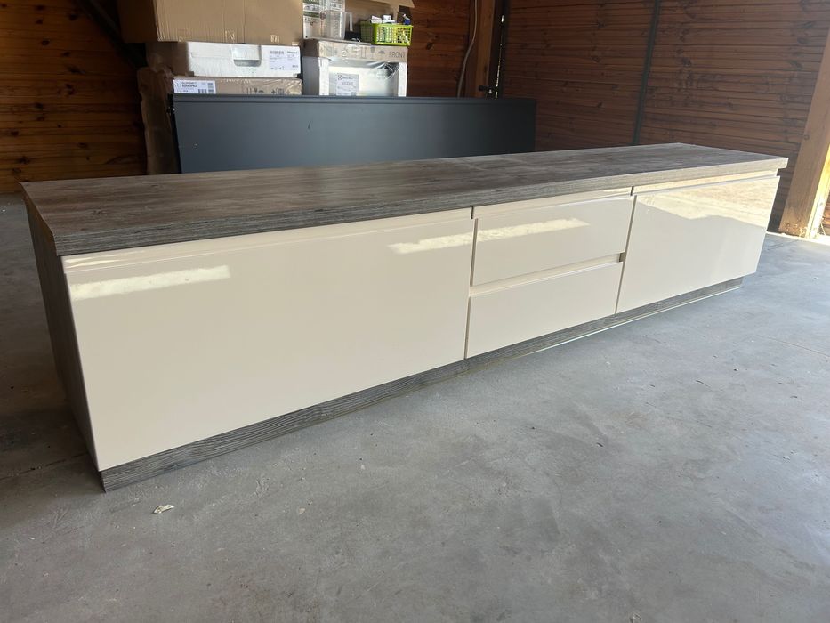 Szafka pod TV 235x50x45