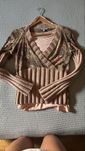 Camisola Guess - tam 4 - estado impecavel
