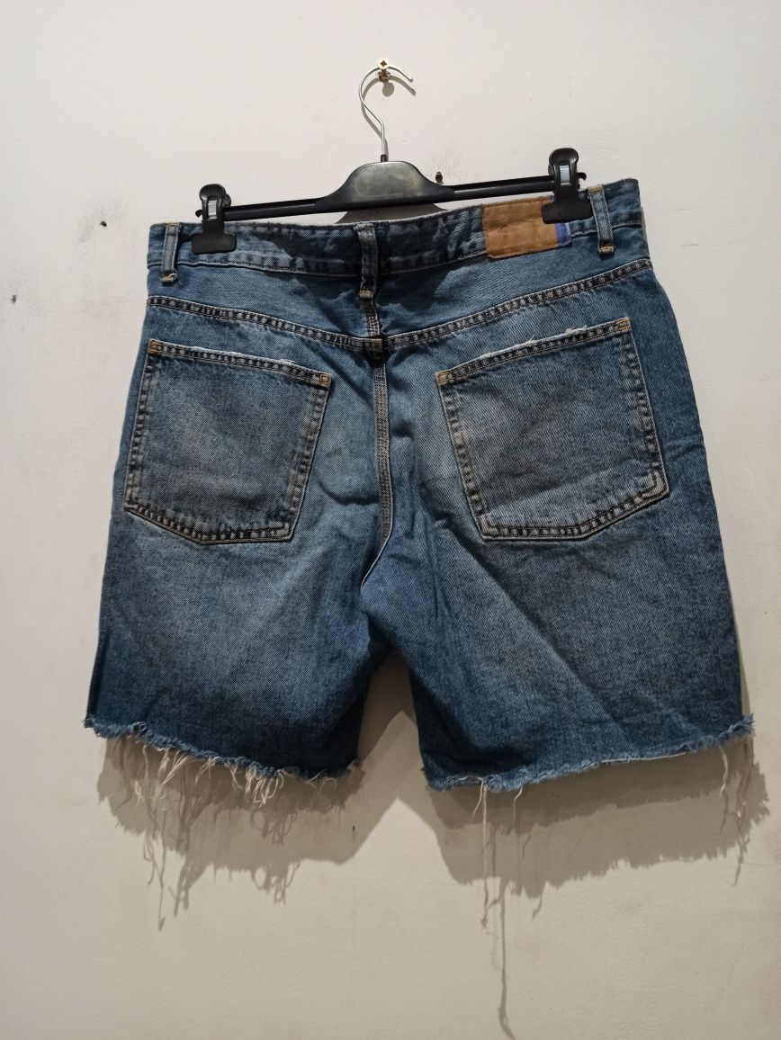 Szorty jeansowe z wysokim stanem Bershka 44