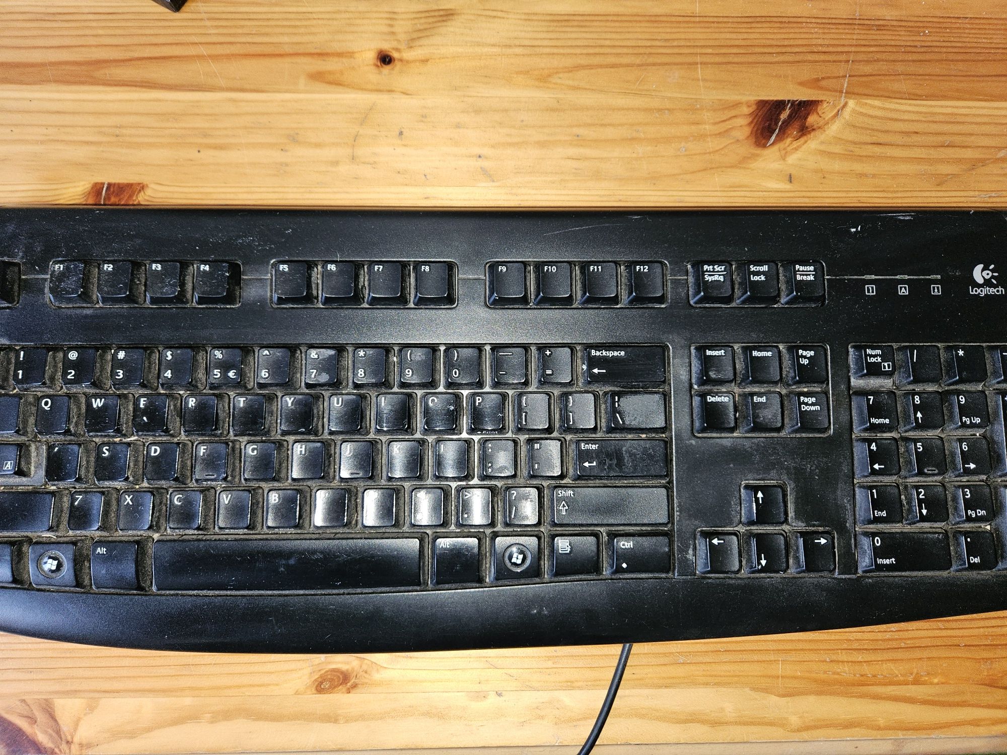 Klawiatury logitech 3 sztuki