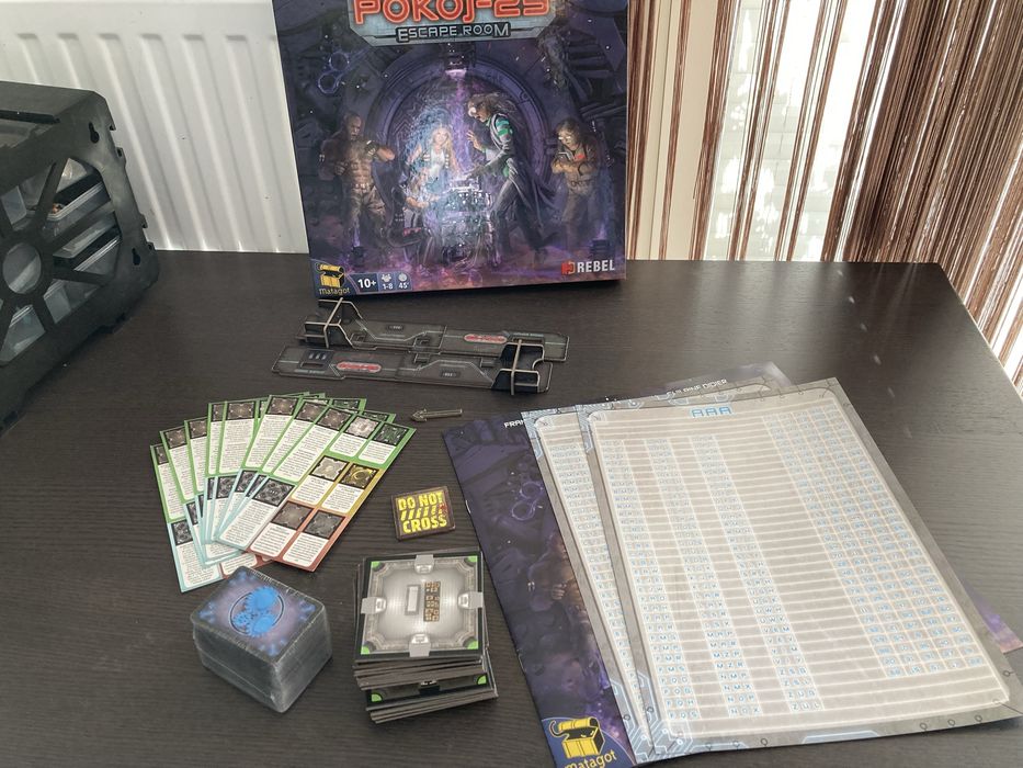 Pokoj 25 (+2 dodatki) gra planszowa