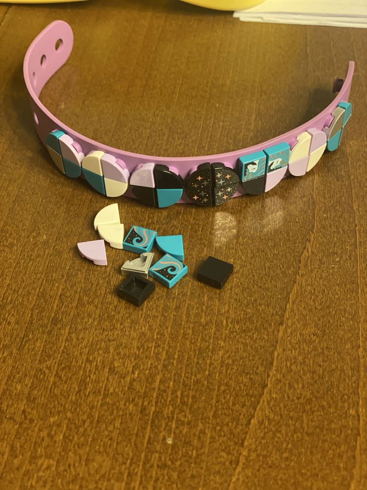 Bronsoletka Lego Dots