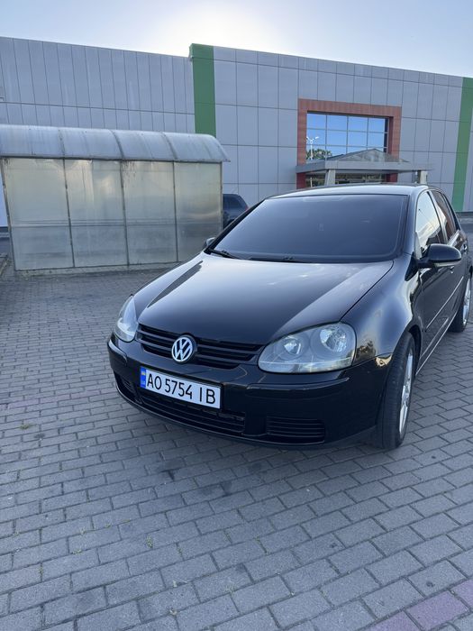 Volkswagen golf 5 (2004р)