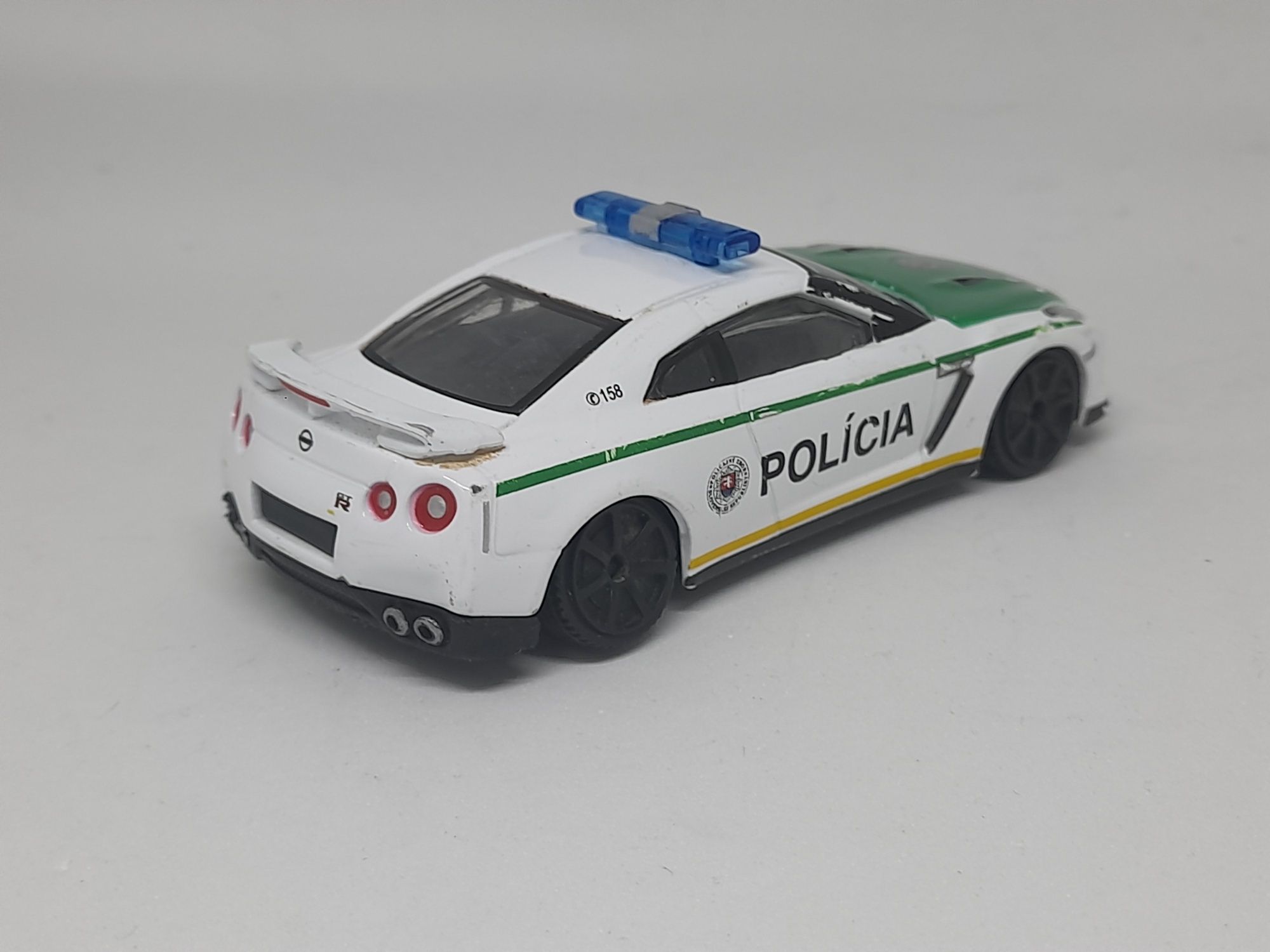 Bburago 1 43 burago nissan GTR policia