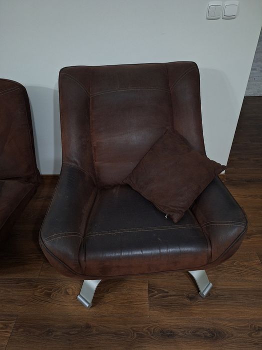 Rozkładana sofa+ dwa fotele