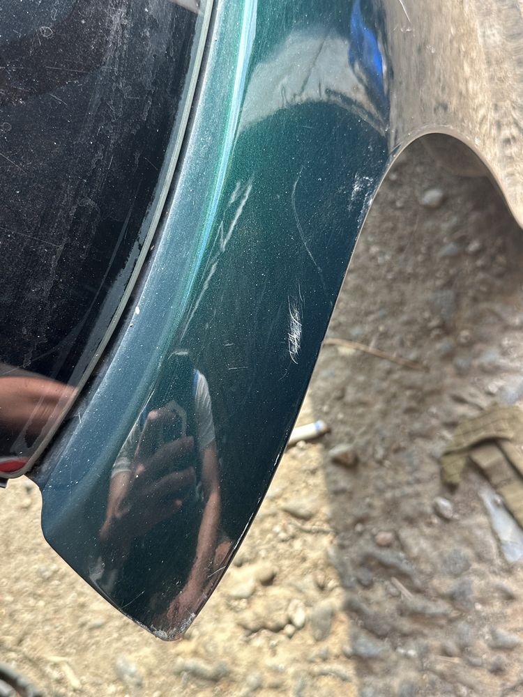 Кришка багажника в зборі Toyota Yaris 99-06