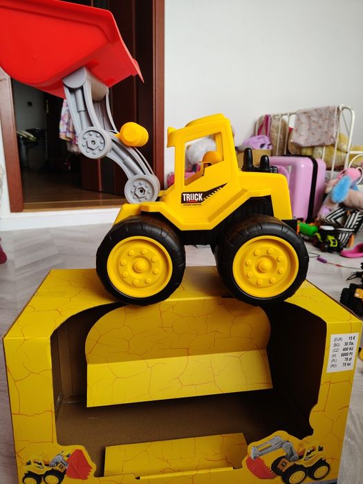 Duża koparka dla dzieci