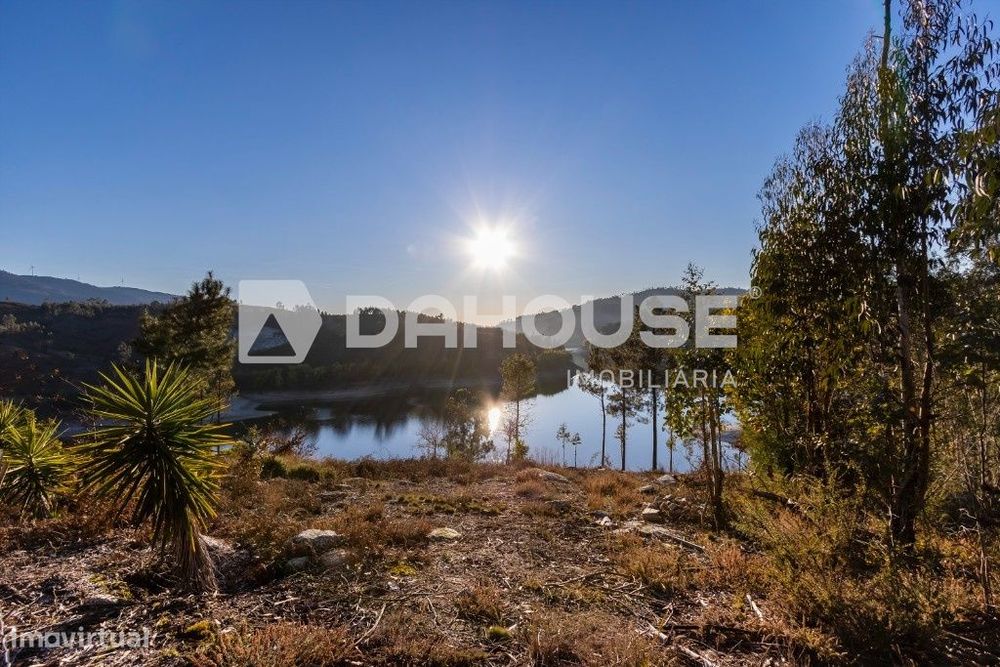 Terreno Junto a Barragem do Ermal