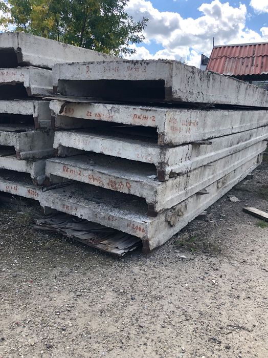 Дорожні аеродромні плити