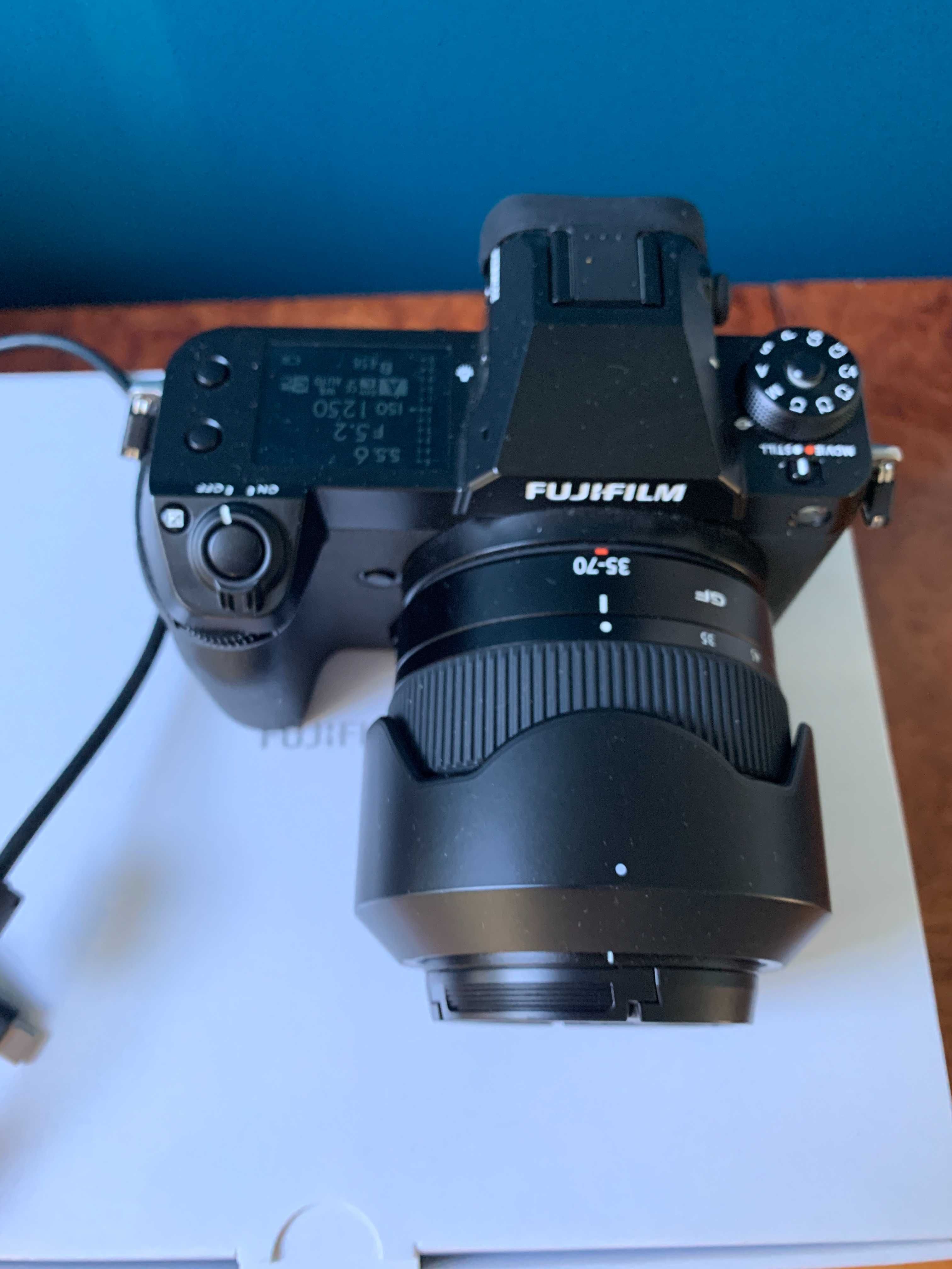 FujiFilm GFX 50S II + 35-70mm F4.5-5.6 WR