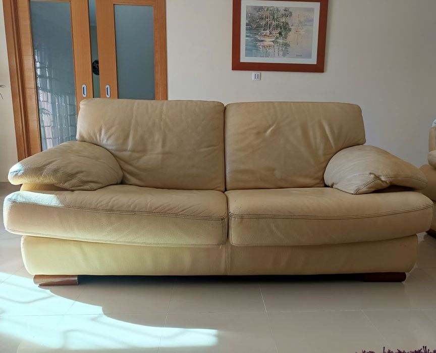 Sofá 3 lugares + 2 maples