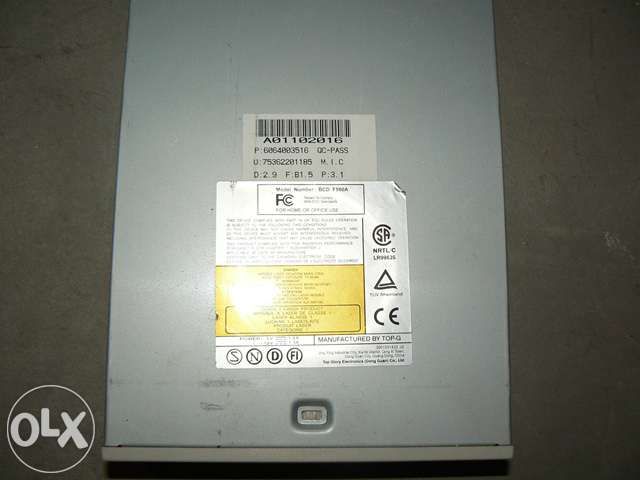 Leitor de CD para torre