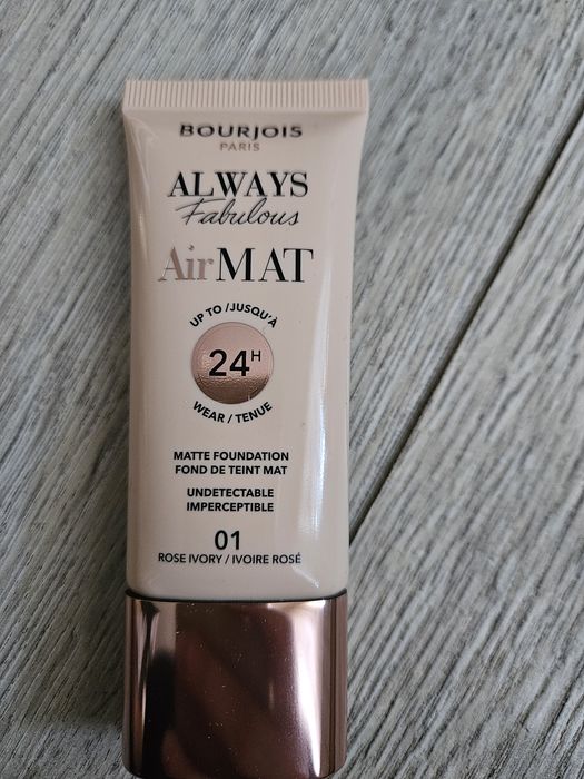 Podkład w kremie Bourjois