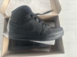Кросівки Nike Air Jordan 1 Mid Triple Black (реп)