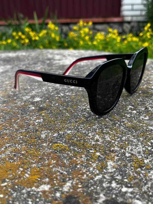 Сонцезахисні окуляри Gucci