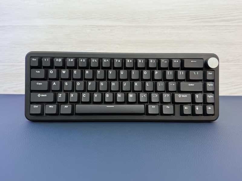 Механічна бездротова клавіатура YUNZII - B68 Milk V2 Switch Linear rgb