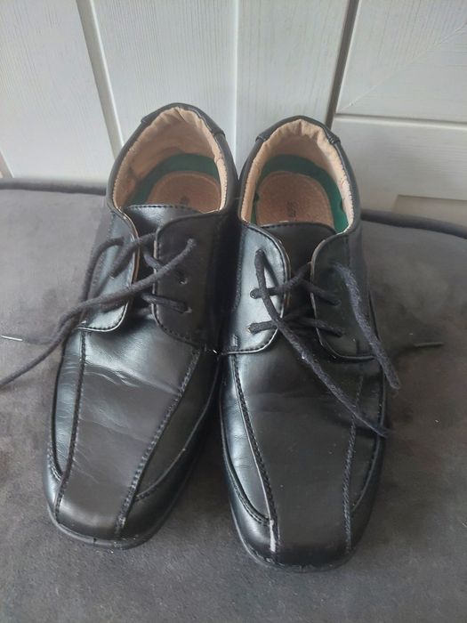 Buty do garnituru eleganckie