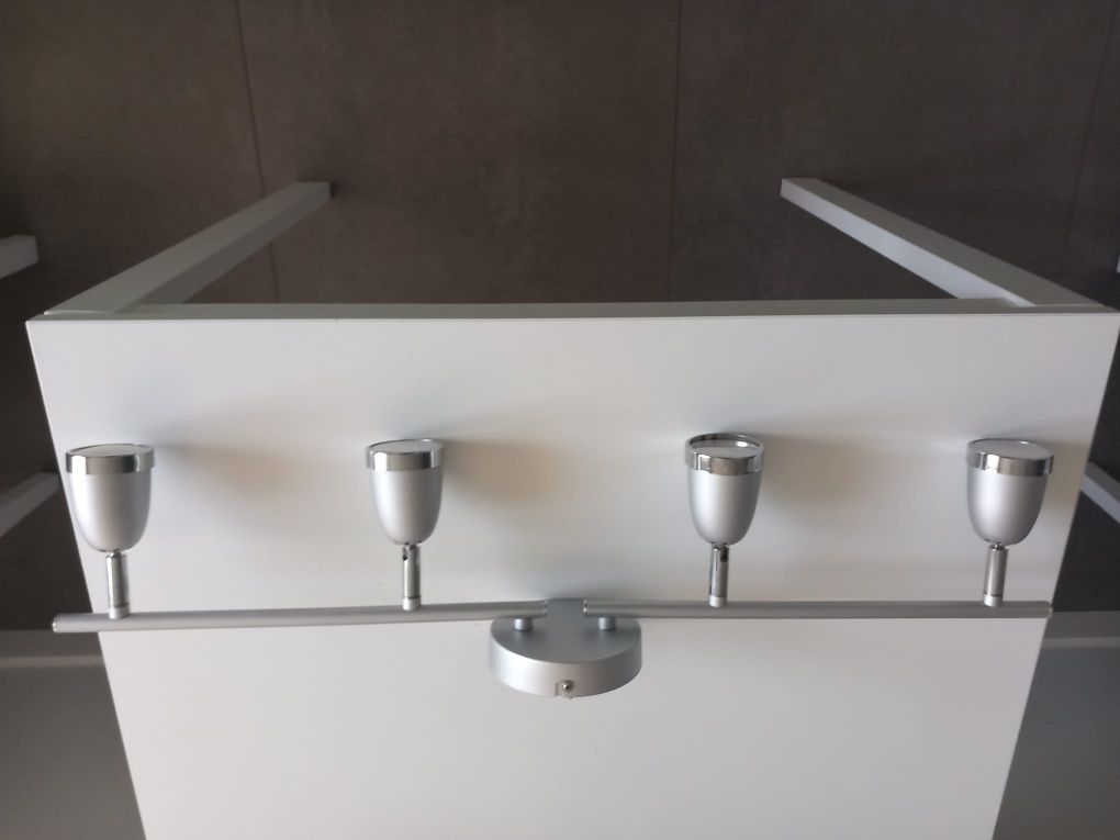 Lampa sufitowa halogenowa