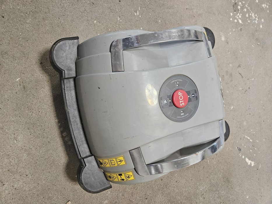 Robot koszący kosiarka Wiper bezprzewodowy