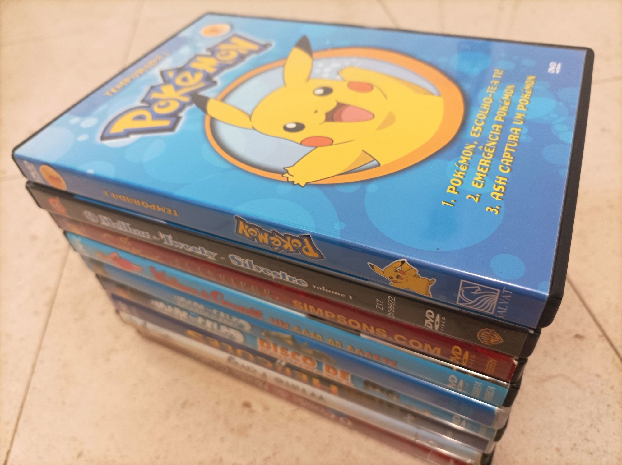 Lote de 7 DVDs de Animação (Looney Tunes, Simpsons)