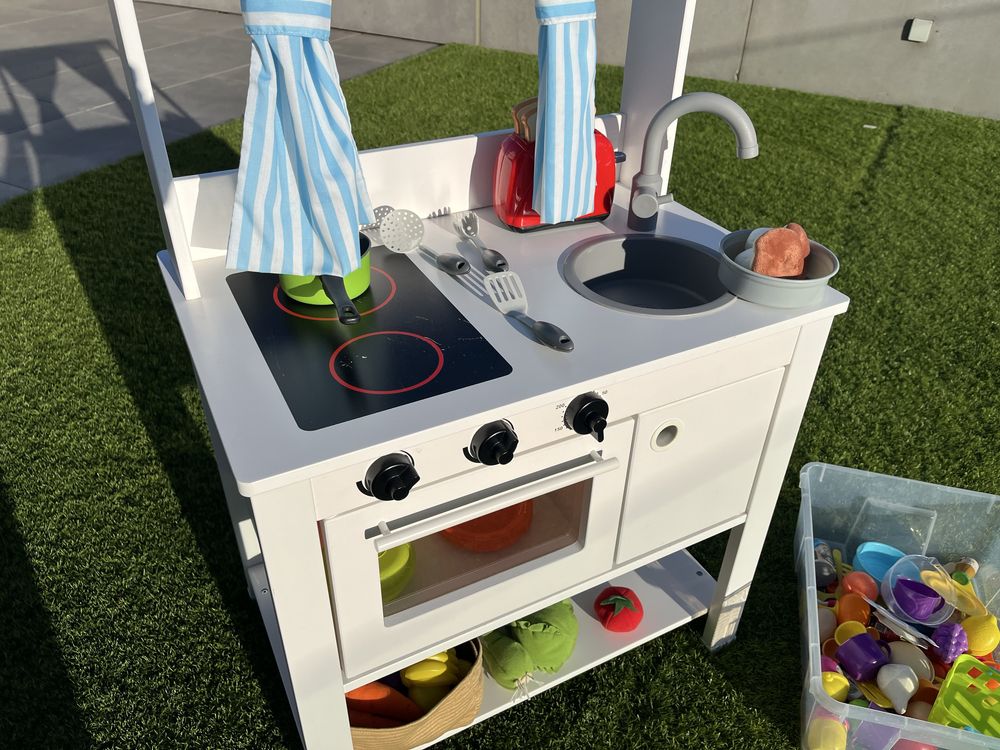 Cozinha IKEA crianca