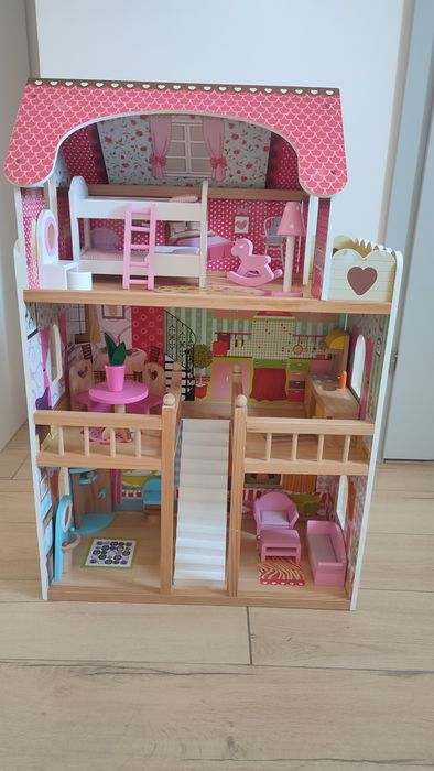 Domek dla lalek duży z Królikami Sylvanian Families