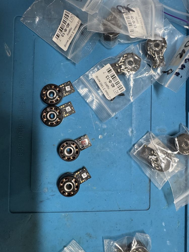 Yaw морор на Mavic 3, 3t, 3E, classic