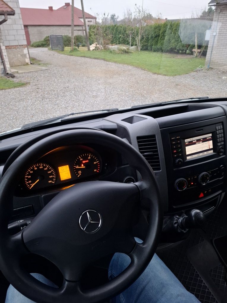 Mercedes sprinter 316 kontener 2015 r