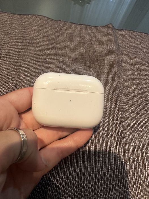 Apple- Caixa carregamento + AirPod esquerdo