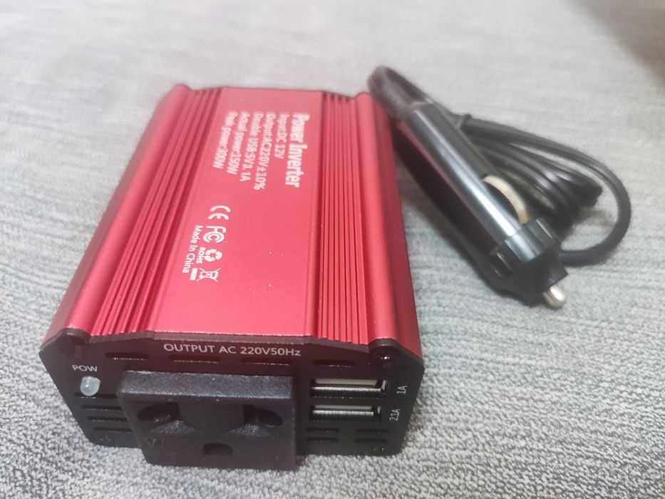 Компактный инвертор 12в на 220в