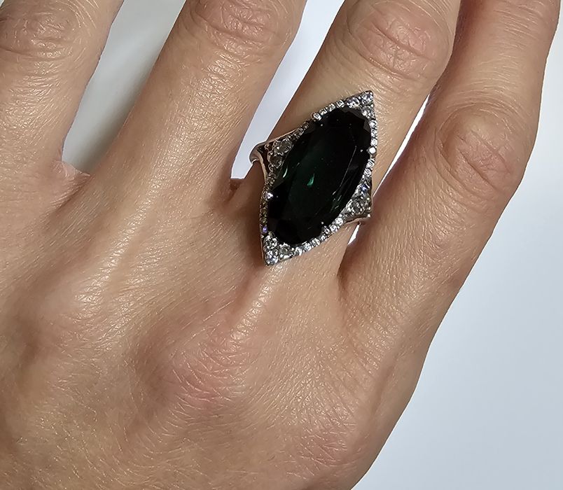 Набор серги и кольцо.