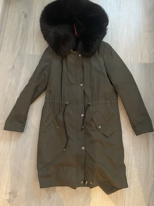 Парка кольору хакі , з хутром песця