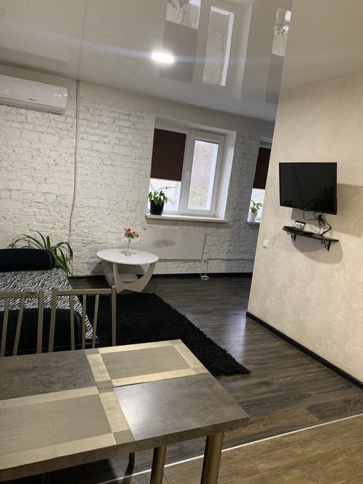 Сдам квартиру посуточно ., Пр. Богдана Хмельницкого 16 больница