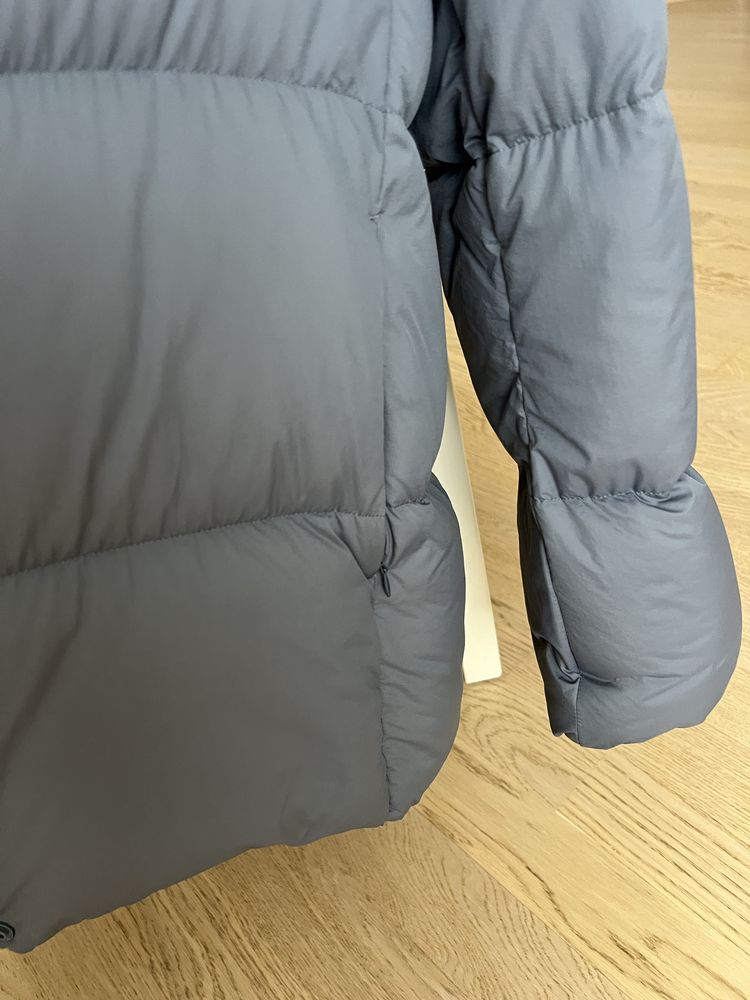 Куртка Uniqlo M чудовий стан