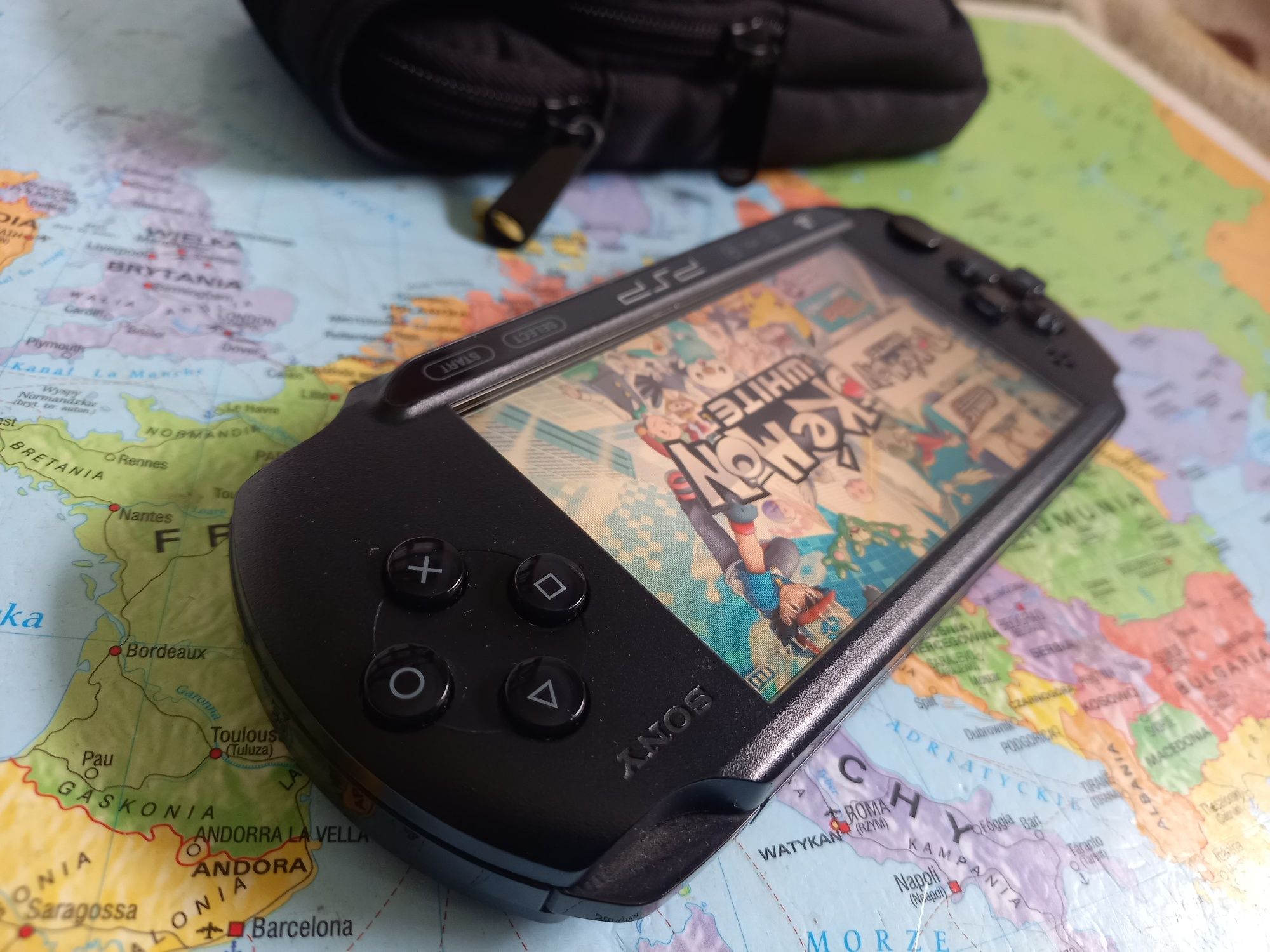 Konsola Sony psp Street E 1004 cb 4gb 19 gier