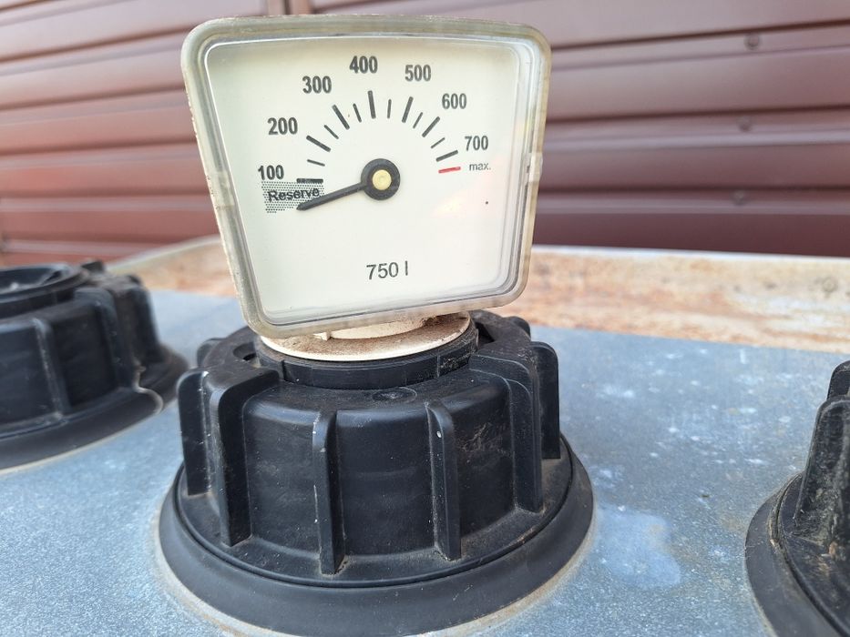 Zbiornik  1000l lub 750l na olej opałowy napedowy