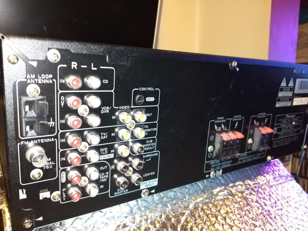 Amplificador Pioneer com rádio e comando