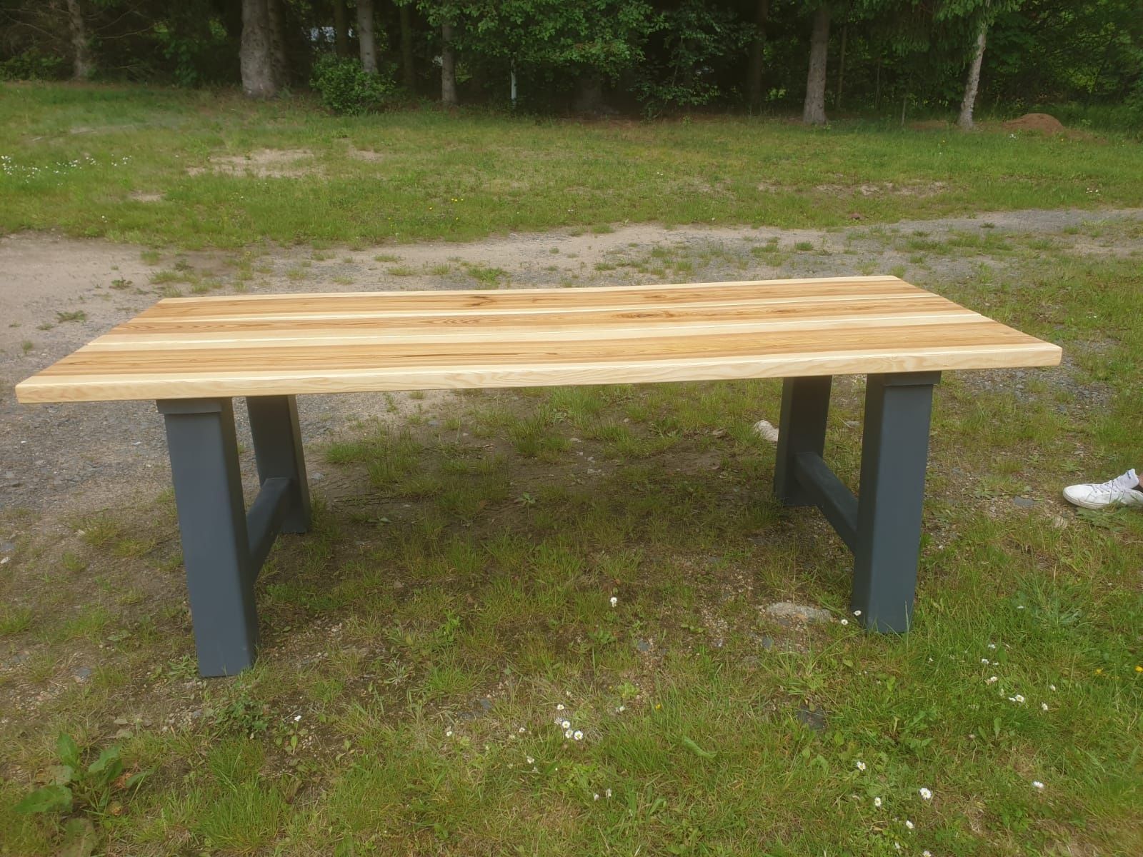 Stół  jesionowy  blat 4cm.