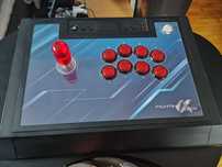 Arcade Stick modowany Hori Alpha.