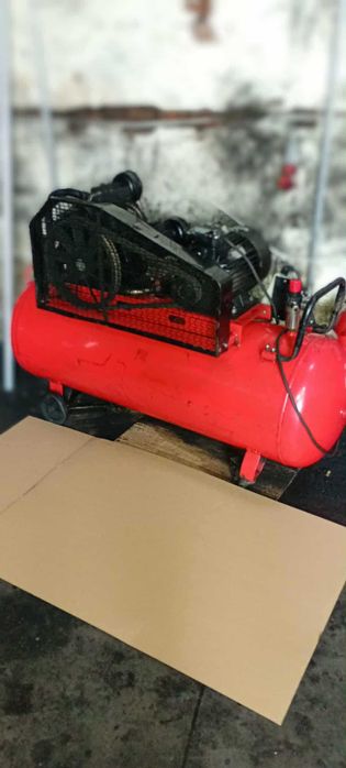 Sprężarka 3 tłokowa mocna duża 300l