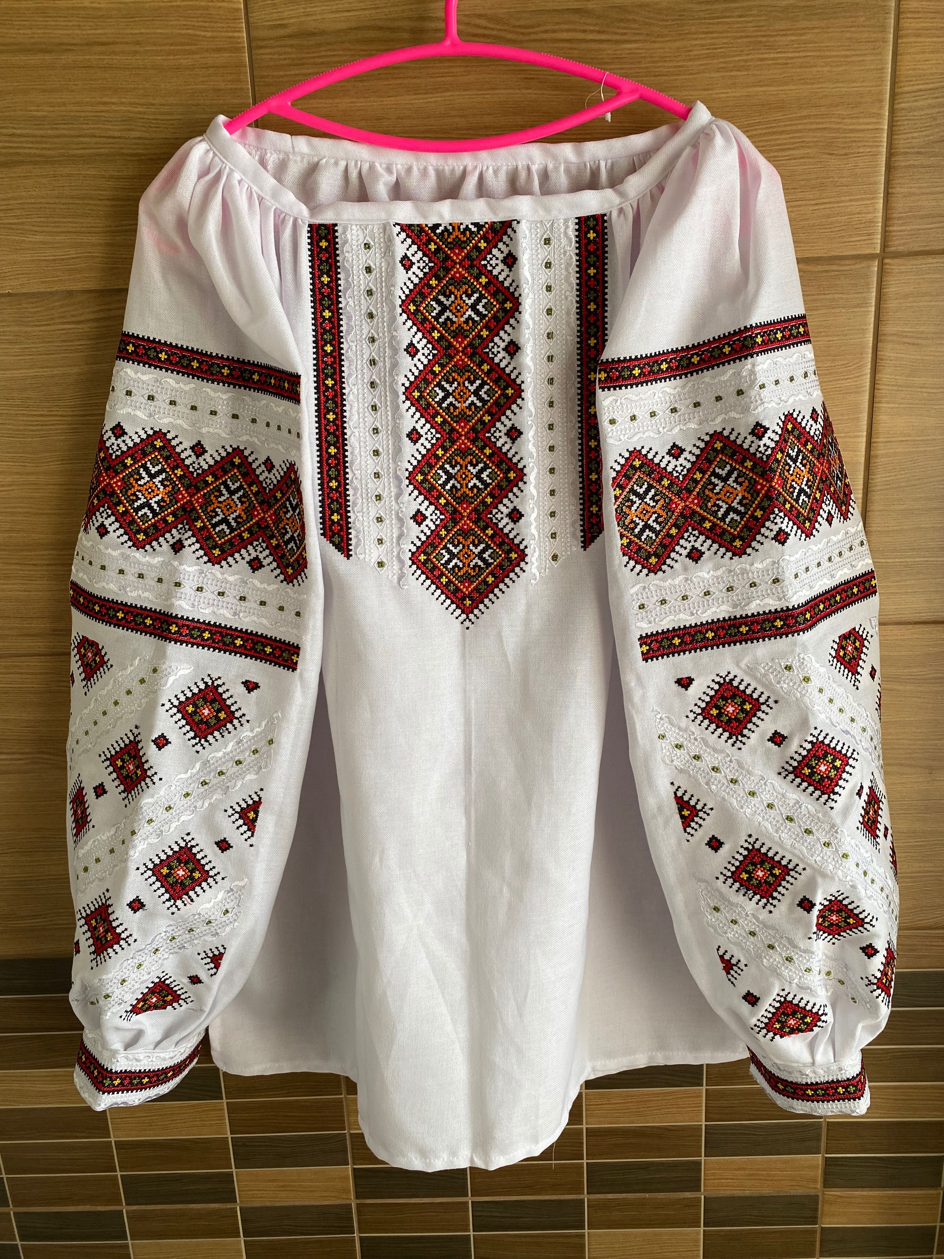 Розпродаж вишиванок від виробника