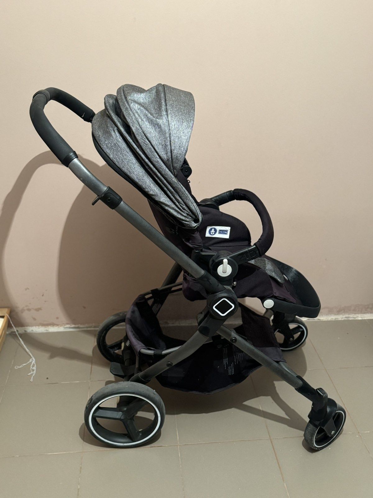 Продам коляску 2 в 1