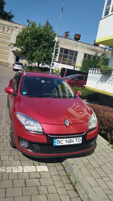 Продам меган 3  в доглягутому стані